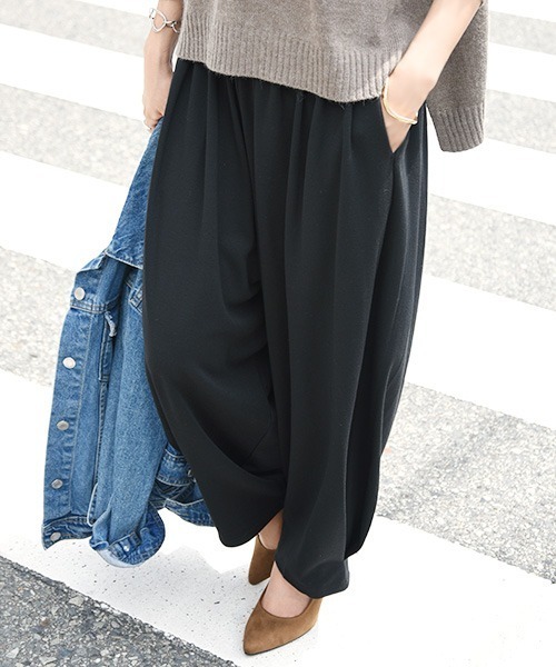 and it_（アンドイット）の「リラックスストレッチボリュームパンツ（その他パンツ・レディース・ブラック・LL/M/L）」の15枚目の写真