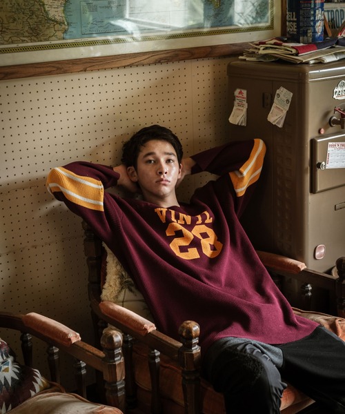 glamb(グラム)の「Vinyl club football knit / バイナルクラブフットボールニット(ニット/セーター・メンズ・ワインレッド/ブラック・M/L/S)」の9枚目の写真