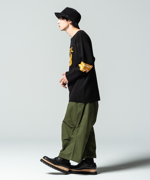 glamb(グラム)の「Vinyl club football knit / バイナルクラブフットボールニット(ニット/セーター・メンズ・ワインレッド/ブラック・M/L/S)」の11枚目の写真