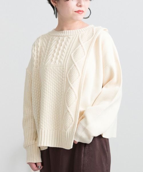 Ambre Neige(アンブルネージュ)の「切り替えケーブルニット【WEB/EC限定商品】(ニット/セーター・レディース・モカ/ナチュラル・FREE)」の2枚目の写真