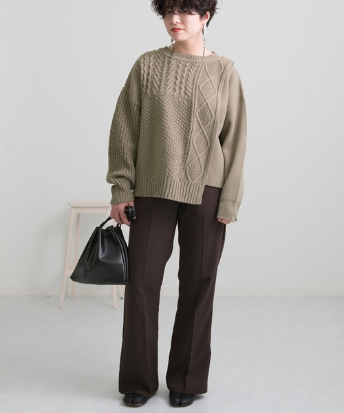 Ambre Neige(アンブルネージュ)の「切り替えケーブルニット【WEB/EC限定商品】(ニット/セーター・レディース・モカ/ナチュラル・FREE)」の3枚目の写真