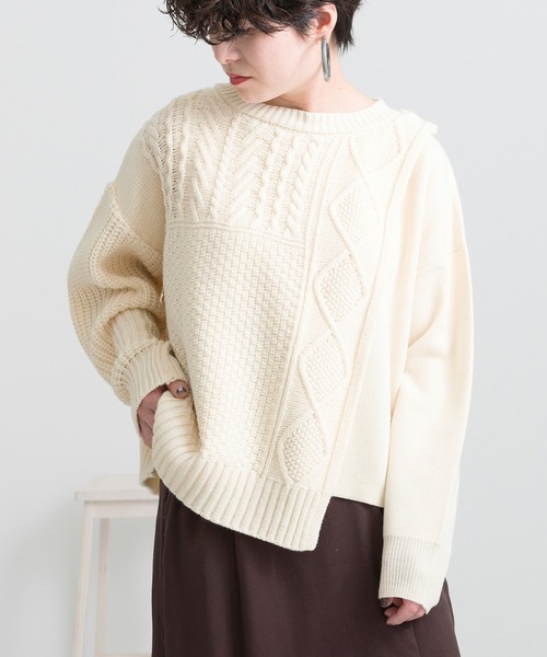 Ambre Neige(アンブルネージュ)の「切り替えケーブルニット【WEB/EC限定商品】(ニット/セーター・レディース・モカ/ナチュラル・FREE)」の7枚目の写真