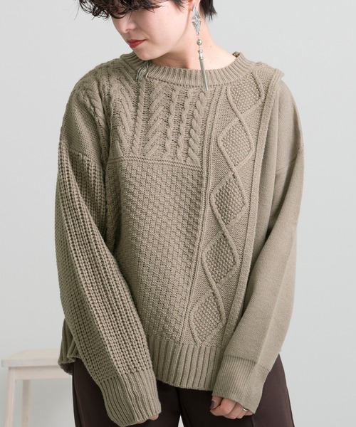 Ambre Neige(アンブルネージュ)の「切り替えケーブルニット【WEB/EC限定商品】(ニット/セーター・レディース・モカ/ナチュラル・FREE)」の17枚目の写真