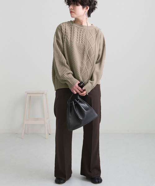 Ambre Neige(アンブルネージュ)の「切り替えケーブルニット【WEB/EC限定商品】(ニット/セーター・レディース・モカ/ナチュラル・FREE)」の20枚目の写真