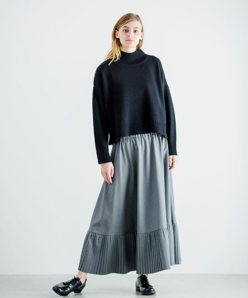 【mizuiroind】フレアスカート プリーツデザイン mizuiroind（ミズイロインド）の「プリーツ裾フレアスカート