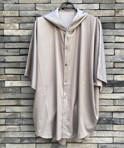 NO ID.（ノーアイディ）の「【NO ID.】Stretch Hood Dolman Big Shirt / ストレッチ フード ドルマン ビッグ シャツ（シャツ/ブラウス・メンズ・ホワイト/ブラック/ベージュ/グレー・ONE SIZE）」の4枚目の写真