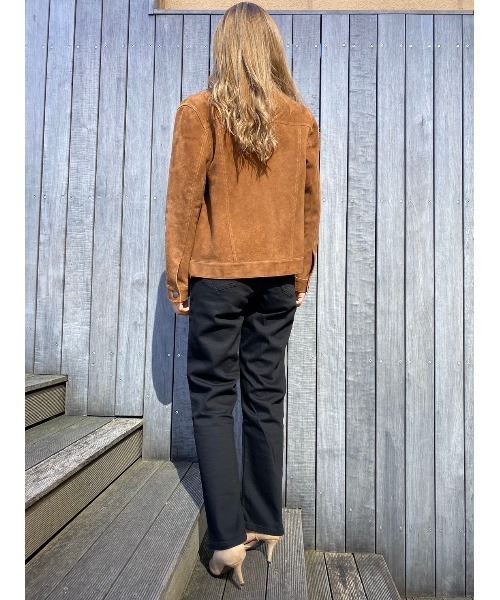 Nudie Jeans(ヌーディージーンズ)の「Straight Sally Everblack ストレートサリー レギュラーストレート ジーンズ(レングス28)(デニムパンツ・レディース・ブラック・24inch/25inch/27inch/26inch)」の5枚目の写真