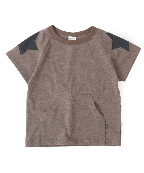 SUNDAYS SUN(サンデイズ サン)の「ポケット付きショルダーパッチTシャツ(Tシャツ/カットソー・キッズ・チャコールグレー/ブラウン/ベージュ/サックスブルー・80/140/130/120/100/110/90)」の1枚目の写真