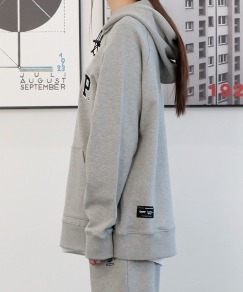 crump（クランプ）の「【crump 】クラシックフーディ（パーカー・レディース・ブラック/グレー・MEDIUM/LARGE）」の6枚目の写真