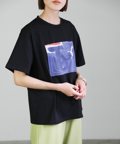 select MOCA(セレクトモカ)の「2021 SS ニュアンスアートデザインTシャツ(Tシャツ/カットソー・レディース・ホワイト/ブラック・FREE)」の5枚目の写真