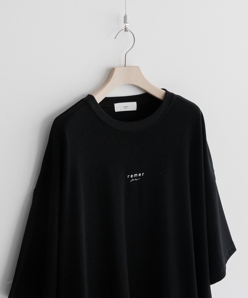 remer(リメール)の「loose logo Tee《2021》/ルーズロゴTee(Tシャツ/カットソー・メンズ・ホワイト/ブラック・SMALL/MEDIUM/LARGE)」の7枚目の写真