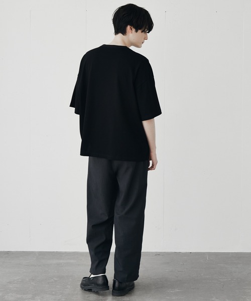 remer(リメール)の「loose logo Tee《2021》/ルーズロゴTee(Tシャツ/カットソー・メンズ・ホワイト/ブラック・SMALL/MEDIUM/LARGE)」の12枚目の写真
