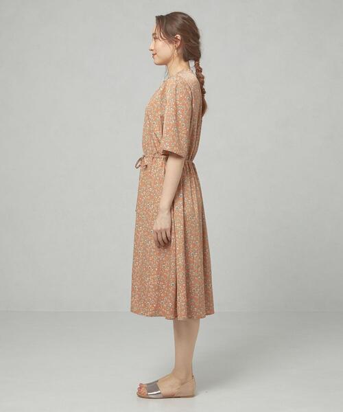 closet story（クローゼットストーリー）の「＜closet story＞□フリルスタンドカラー ボタニカルP ワンピース -手洗い可能-（ワンピース・レディース・ライトグレー/オフホワイト/シャーベット・FREE）」の5枚目の写真