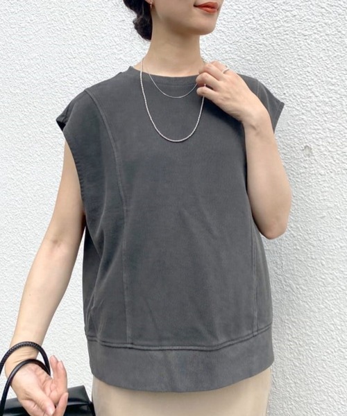 SHENERY(シーナリー)の「ピグメント加工裏毛ベスト(ベスト・レディース・ブラック/オレンジ・FREE)」の2枚目の写真