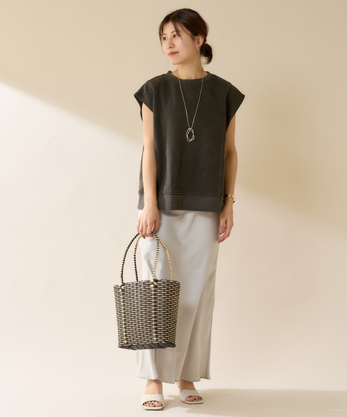 SHENERY(シーナリー)の「ピグメント加工裏毛ベスト(ベスト・レディース・ブラック/オレンジ・FREE)」の11枚目の写真