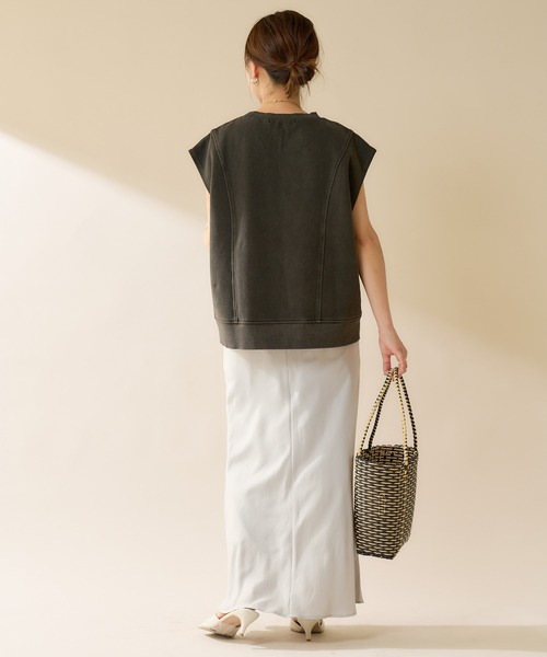 SHENERY(シーナリー)の「ピグメント加工裏毛ベスト(ベスト・レディース・ブラック/オレンジ・FREE)」の15枚目の写真