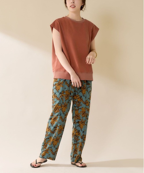 SHENERY(シーナリー)の「ピグメント加工裏毛ベスト(ベスト・レディース・ブラック/オレンジ・FREE)」の22枚目の写真