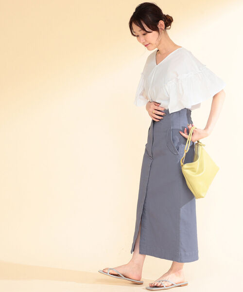 Ray BEAMS（レイビームス）の「Ray BEAMS / ギャザー フリルスリーブ Vネック ブラウス（シャツ/ブラウス・レディース・ホワイト/ライトブルー/ブラック・ONE SIZE）」の7枚目の写真