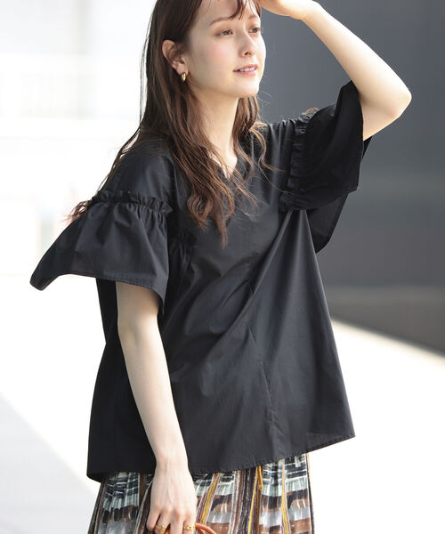 Ray BEAMS（レイビームス）の「Ray BEAMS / ギャザー フリルスリーブ Vネック ブラウス（シャツ/ブラウス・レディース・ホワイト/ライトブルー/ブラック・ONE SIZE）」の12枚目の写真