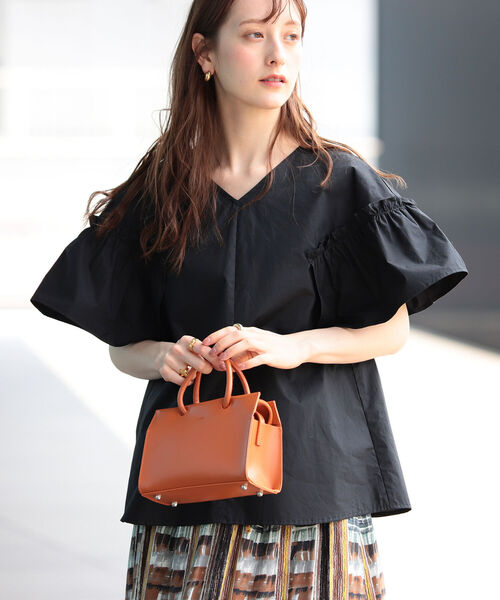 Ray BEAMS（レイビームス）の「Ray BEAMS / ギャザー フリルスリーブ Vネック ブラウス（シャツ/ブラウス・レディース・ホワイト/ライトブルー/ブラック・ONE SIZE）」の13枚目の写真