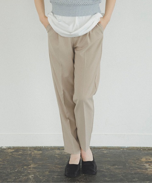 FREE'S MART（フリーズマート）の「【Sシリーズ対応】◆ストレッチダブルジョーゼットテーパードパンツ（その他パンツ・レディース・ブラック/ベージュ/カーキ・X-SMALL/SMALL/MEDIUM）」の3枚目の写真