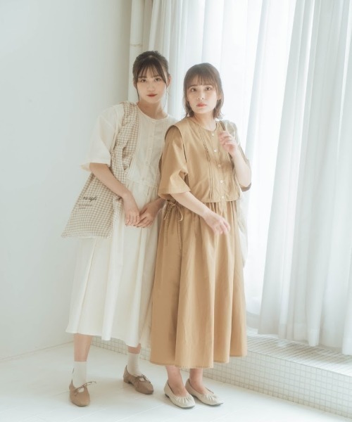 nemne store（ネンネストア）の「しょくぱんを並べるフラップピンタックワンピース（ワンピース・レディース・アイボリー/モカ/ミント・フリー）」の4枚目の写真