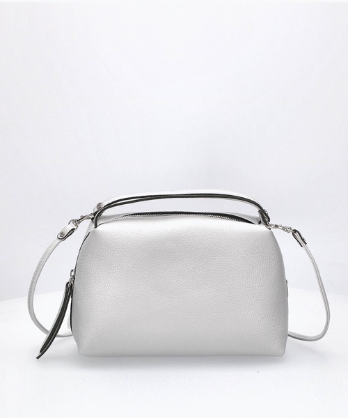 GIANNI CHIARINI（ジャンニ キアリーニ）の「GIANNI CHIARINI ALIFA M 2WAY ジャンニ キアリーニ アリファ M ハンドバッグ ショルダー（ハンドバッグ・レディース・クリーム/グレー系その他/ブラック/ライトベージュ/ネイビー/ブラウン系1/ブラウン系3/ベージュ系2/ブラウン系4/ブラウン/ピンク/ブルー系/ピンク系1/カーキ/オレンジ系/レッド系/パープル/ピンク系/キャメル/オフホワイト/ベージュ系/グリーン系/ライトブルー/パープル系その他・FREE）」の4枚目の写真