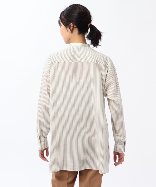 UNTITLED（アンタイトル）の「◆【洗える】NALYA シルク混 比翼ブラウス（シャツ/ブラウス・レディース・ホワイト系その他3/ブルー系2/ナチュラル・02/01/03）」の4枚目の写真