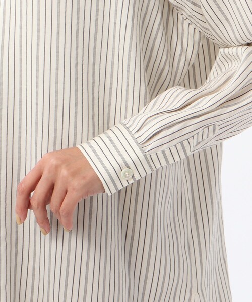 UNTITLED（アンタイトル）の「◆【洗える】NALYA シルク混 比翼ブラウス（シャツ/ブラウス・レディース・ホワイト系その他3/ブルー系2/ナチュラル・02/01/03）」の6枚目の写真