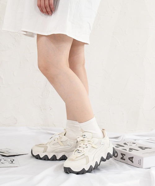 NOFALL（ノーフォール）の「デザインソールダッドスニーカー（スニーカー・レディース・ホワイト/ベージュ・LL/3L/SS/S/M/L）」の6枚目の写真