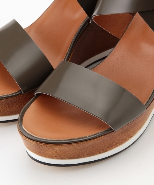 FABIO RUSCONI（ファビオルスコーニ）の「FABIO RUSCONI / ラップベルト ウェッジサンダル（サンダル・レディース・チャコールグレー・38/35/37/36）」の2枚目の写真