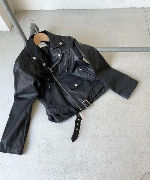 CANAL JEAN（キャナルジーン）の「NAF(ナフ) vintage風レザーライダースジャケット（ライダースジャケット・レディース・ブラック・36/38）」の2枚目の写真