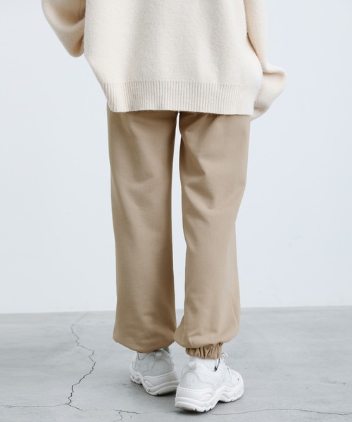 select MOCA（セレクトモカ）の「2021 A/W スウェットジョガーパンツ（スウェットパンツ・レディース・ブラック/ライトベージュ・FREE）」の10枚目の写真
