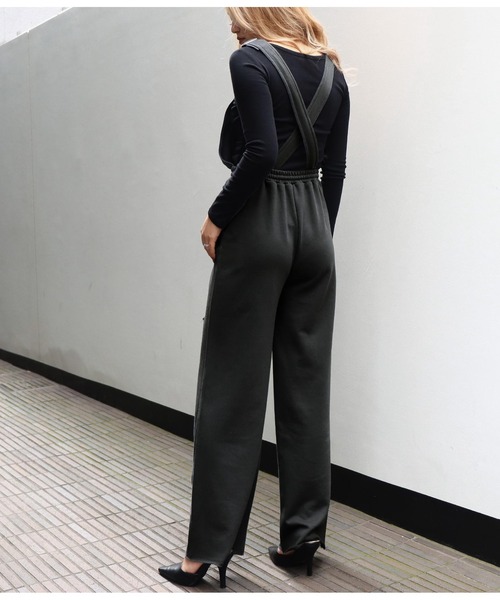 ANAP(アナップ)の「ワイドスウェットサロペット(サロペット/オーバーオール・レディース・スミクロ/グレイッシュベージュ・FREE)」の3枚目の写真