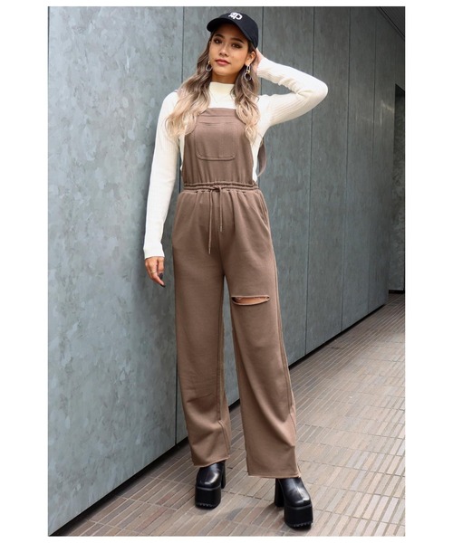 ANAP(アナップ)の「ワイドスウェットサロペット(サロペット/オーバーオール・レディース・スミクロ/グレイッシュベージュ・FREE)」の5枚目の写真