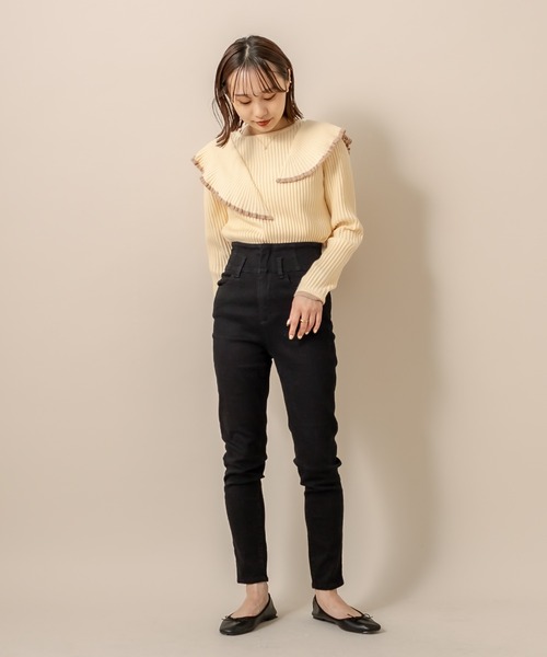 mline（エムライン）の「[mline] WEB限定 配色フリルニット（ニット/セーター・レディース・ブラック/グリーン/アイボリー・FREE）」の16枚目の写真