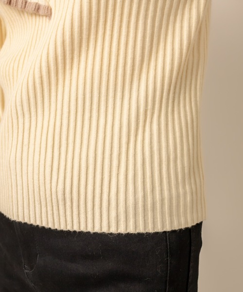 mline（エムライン）の「[mline] WEB限定 配色フリルニット（ニット/セーター・レディース・ブラック/グリーン/アイボリー・FREE）」の11枚目の写真