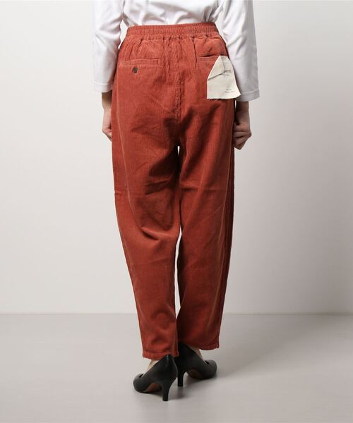 Samansa Mos2（サマンサ モスモス）の「太コーデュロイテーパードパンツ（その他パンツ・レディース・オレンジ/ブルー/モカ/キナリ・ﾌﾘ-）」の6枚目の写真