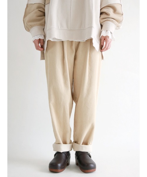 Samansa Mos2（サマンサ モスモス）の「太コーデュロイテーパードパンツ（その他パンツ・レディース・オレンジ/ブルー/モカ/キナリ・ﾌﾘ-）」の2枚目の写真
