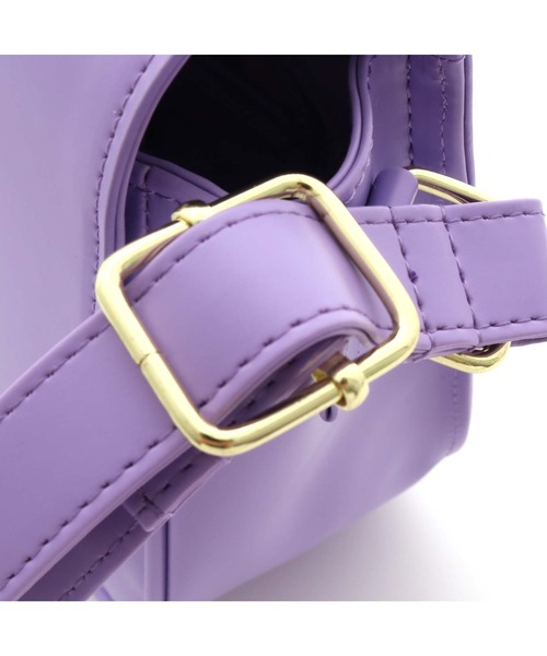 JENNI love(ジェニィラブ)の「ハーフムーンショルダーバッグ(ショルダーバッグ・キッズ・オフホワイト/ブラック/ラベンダー・F)」の7枚目の写真