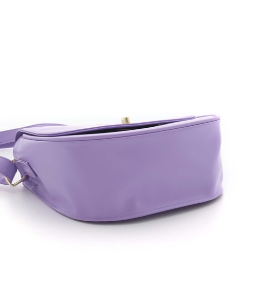 JENNI love(ジェニィラブ)の「ハーフムーンショルダーバッグ(ショルダーバッグ・キッズ・オフホワイト/ブラック/ラベンダー・F)」の5枚目の写真