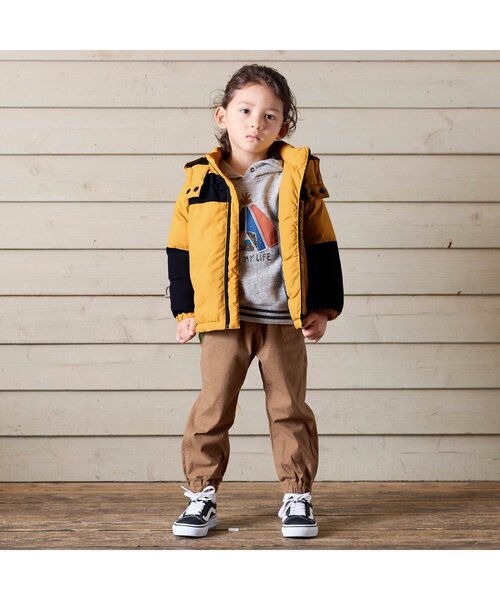 BREEZE（ブリーズ）の「中綿切り替えジャケット（ダウンジャケット/コート・キッズ・ベージュ/イエロー/カーキ/ブルー/サックスブルー・100/140/90/110/150/130/120）」の15枚目の写真