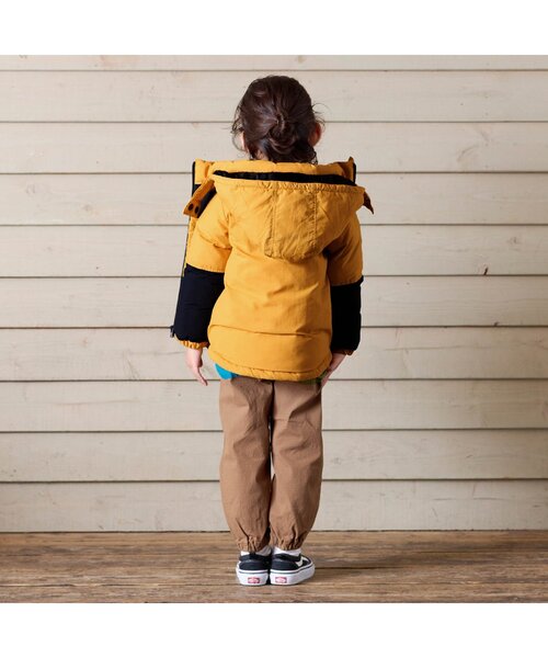 BREEZE（ブリーズ）の「中綿切り替えジャケット（ダウンジャケット/コート・キッズ・ベージュ/イエロー/カーキ/ブルー/サックスブルー・100/140/90/110/150/130/120）」の16枚目の写真