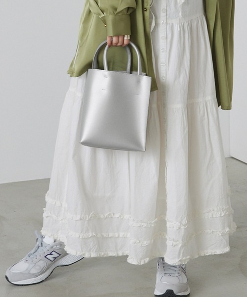 forksy.（フォルクシー）の「【forksy.】2WAYスクエアミニマルトートバッグ/ショルダーバック（トートバッグ・レディース・ホワイト/ブラック/ピンク/シルバー/グリーン/キャメル/ベージュ/ブラック×グリーン・FREE）」の8枚目の写真