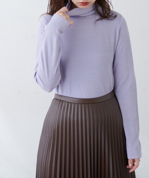 natural couture(ナチュラルクチュール)の「【WEB限定】メランジカットリブタートル(Tシャツ/カットソー・レディース・ブラック/グレー/オフホワイト/サックスブルー・FREE)」の4枚目の写真