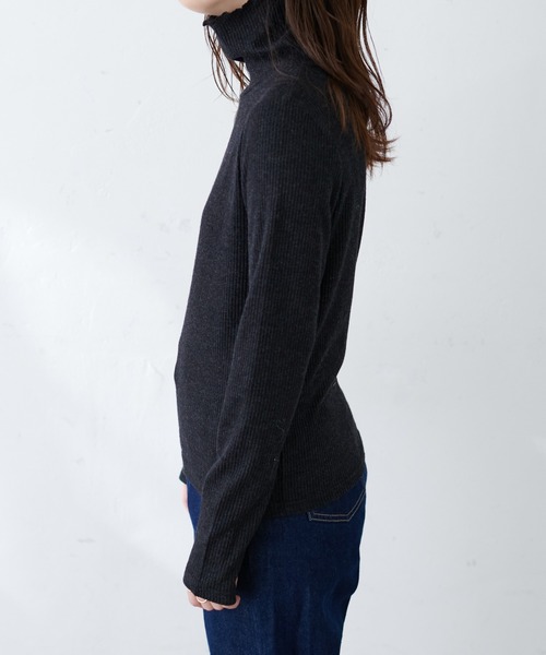 natural couture(ナチュラルクチュール)の「【WEB限定】メランジカットリブタートル(Tシャツ/カットソー・レディース・ブラック/グレー/オフホワイト/サックスブルー・FREE)」の8枚目の写真