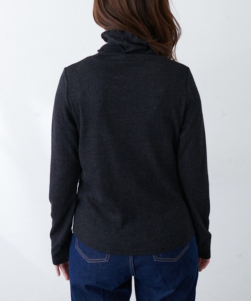 natural couture(ナチュラルクチュール)の「【WEB限定】メランジカットリブタートル(Tシャツ/カットソー・レディース・ブラック/グレー/オフホワイト/サックスブルー・FREE)」の22枚目の写真