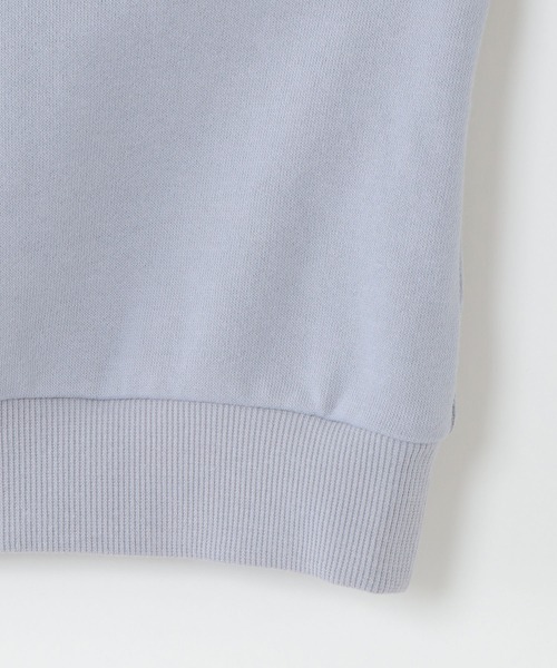 ikka(イッカ)の「【キッズ】モックネック刺繍ファープルオーバー(120~160cm)(スウェット・キッズ・ベージュ/ブルー・120/130/140/150/160)」の6枚目の写真