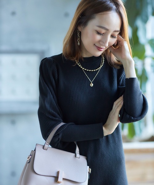 VIS（ビス）の「【星玲奈さんコラボ】スリーブコンシャスアシンメトリー切り替えニットワンピース（ワンピース・レディース・ライトグリーン/ベージュ/ブラック・FREE）」の4枚目の写真