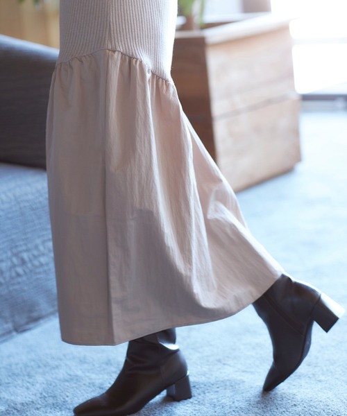 VIS（ビス）の「【星玲奈さんコラボ】スリーブコンシャスアシンメトリー切り替えニットワンピース（ワンピース・レディース・ライトグリーン/ベージュ/ブラック・FREE）」の8枚目の写真